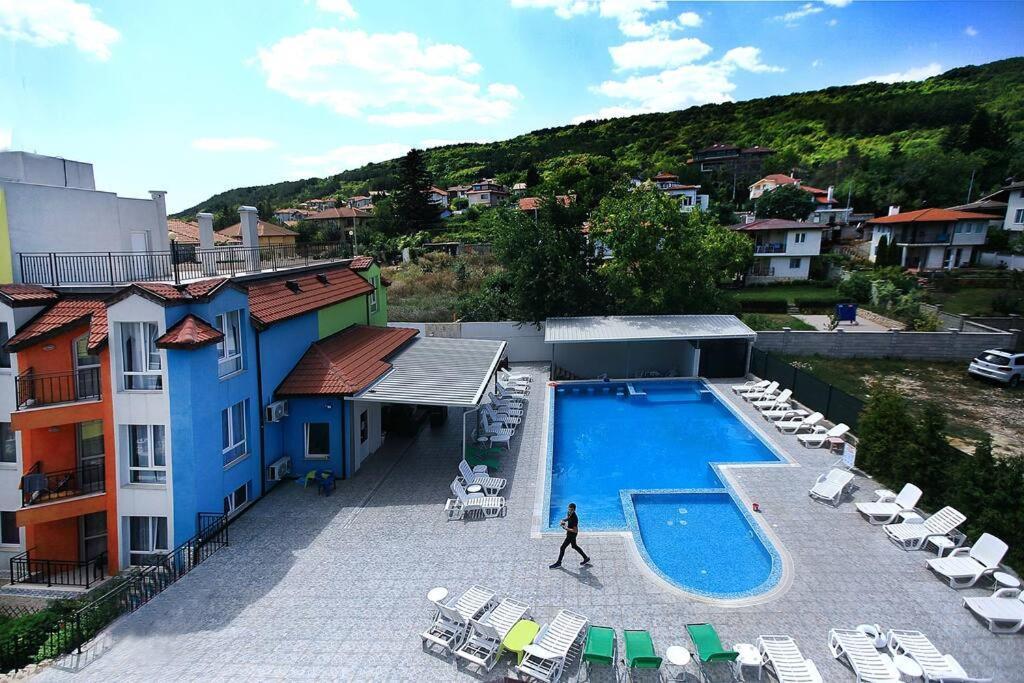 Modern Delux Apartments In Flowers&Pool Private Complex Balchik Exterior foto