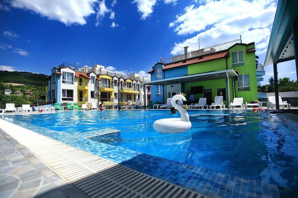 Modern Delux Apartments In Flowers&Pool Private Complex Balchik Exterior foto